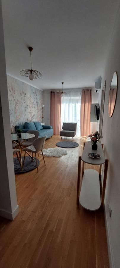 Luxury New Private Parking Apartment *